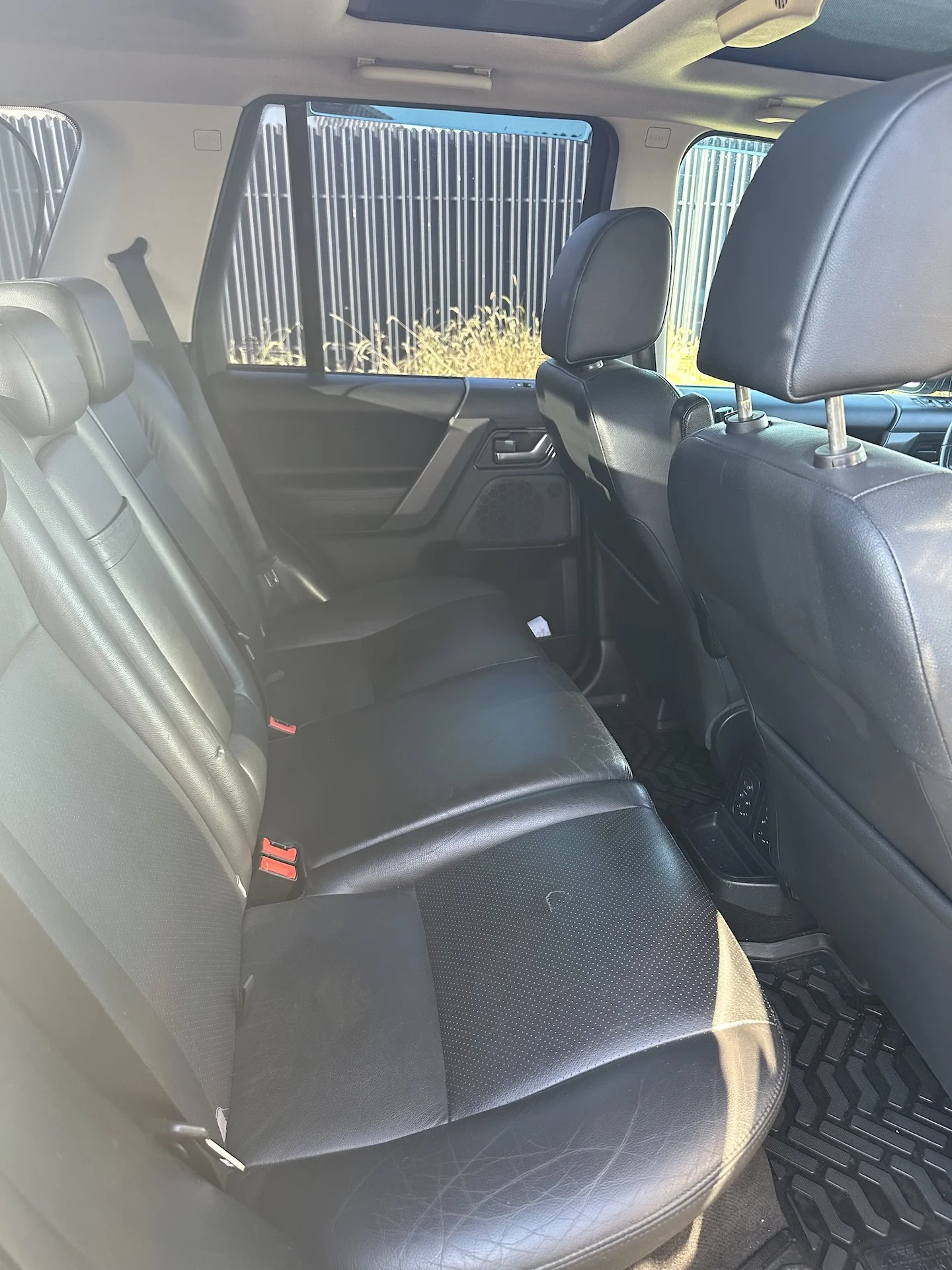 Land Rover Freelander 2.2 (2008): Robust și Capabil