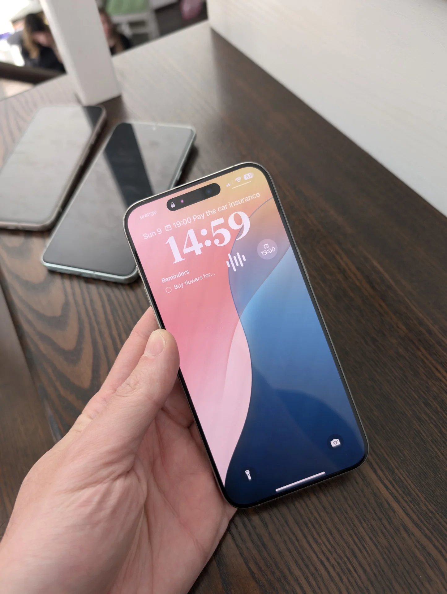 iPhone 15 Pro Max în 2024: Merită Upgrade-ul și Ce Îl Face Special?