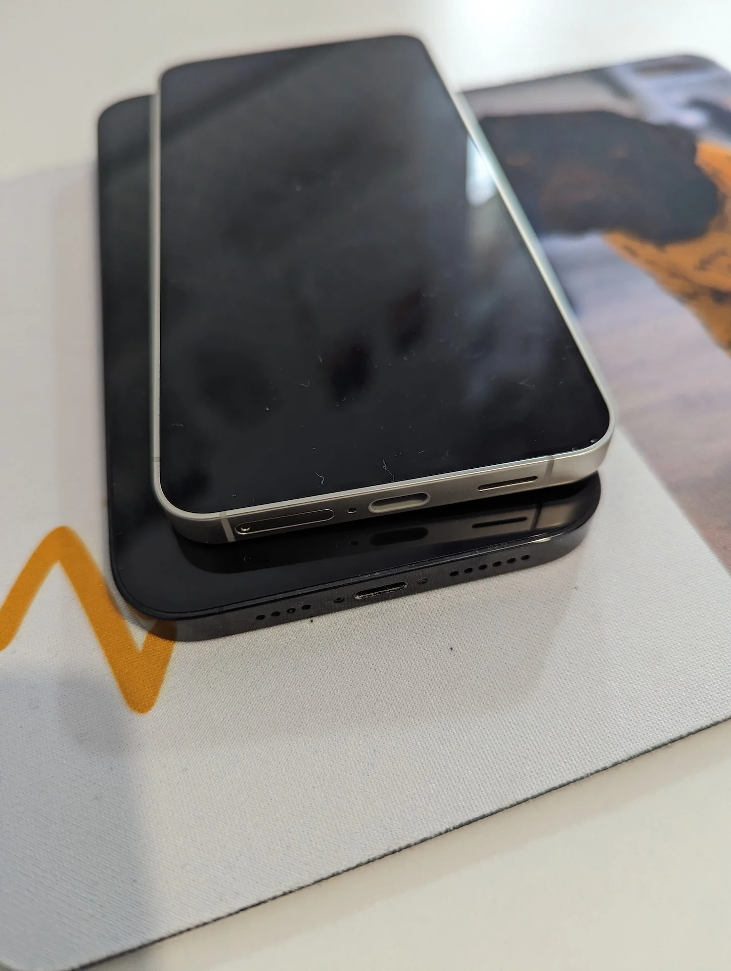 Samsung Galaxy S24 vs iPhone 14 Pro Max: Bătălia Titanilor în 2024