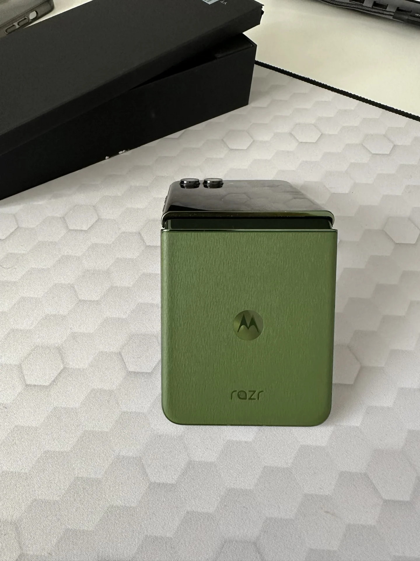 Motorola Razr 50 Ultra: Ghid de configurare inițială