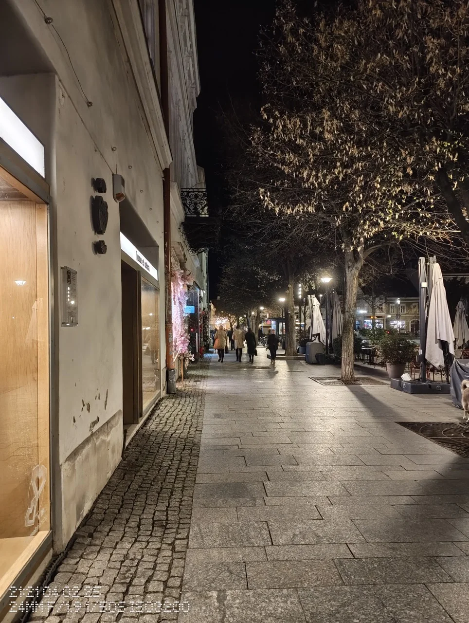 Nothing Phone 3a: Modul Night te lasă în întuneric când vine vorba de culori