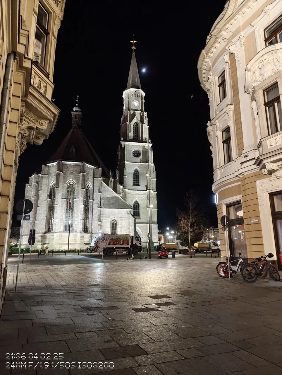 Nothing Phone 3a: Modul Night te lasă în întuneric când vine vorba de culori