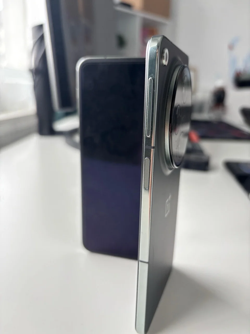 OnePlus Open: Parere si entuziasm temperat