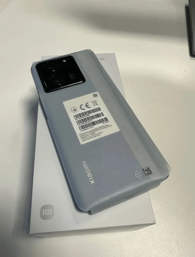 Impresie Xiaomi 13T: Există. Și cam atât?