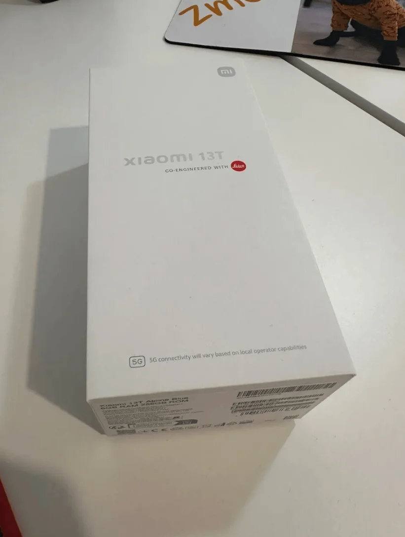 Impresie Xiaomi 13T: Există. Și cam atât?
