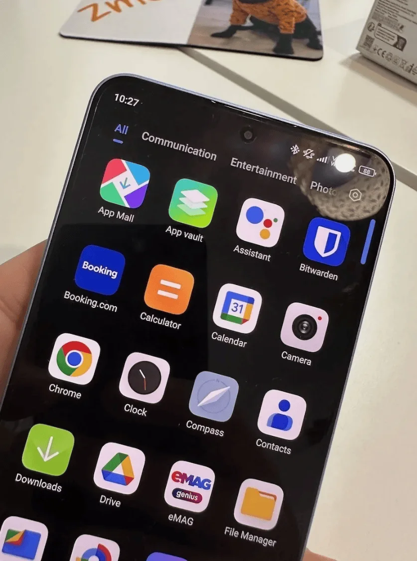 Impresie Xiaomi 13T: Există. Și cam atât?