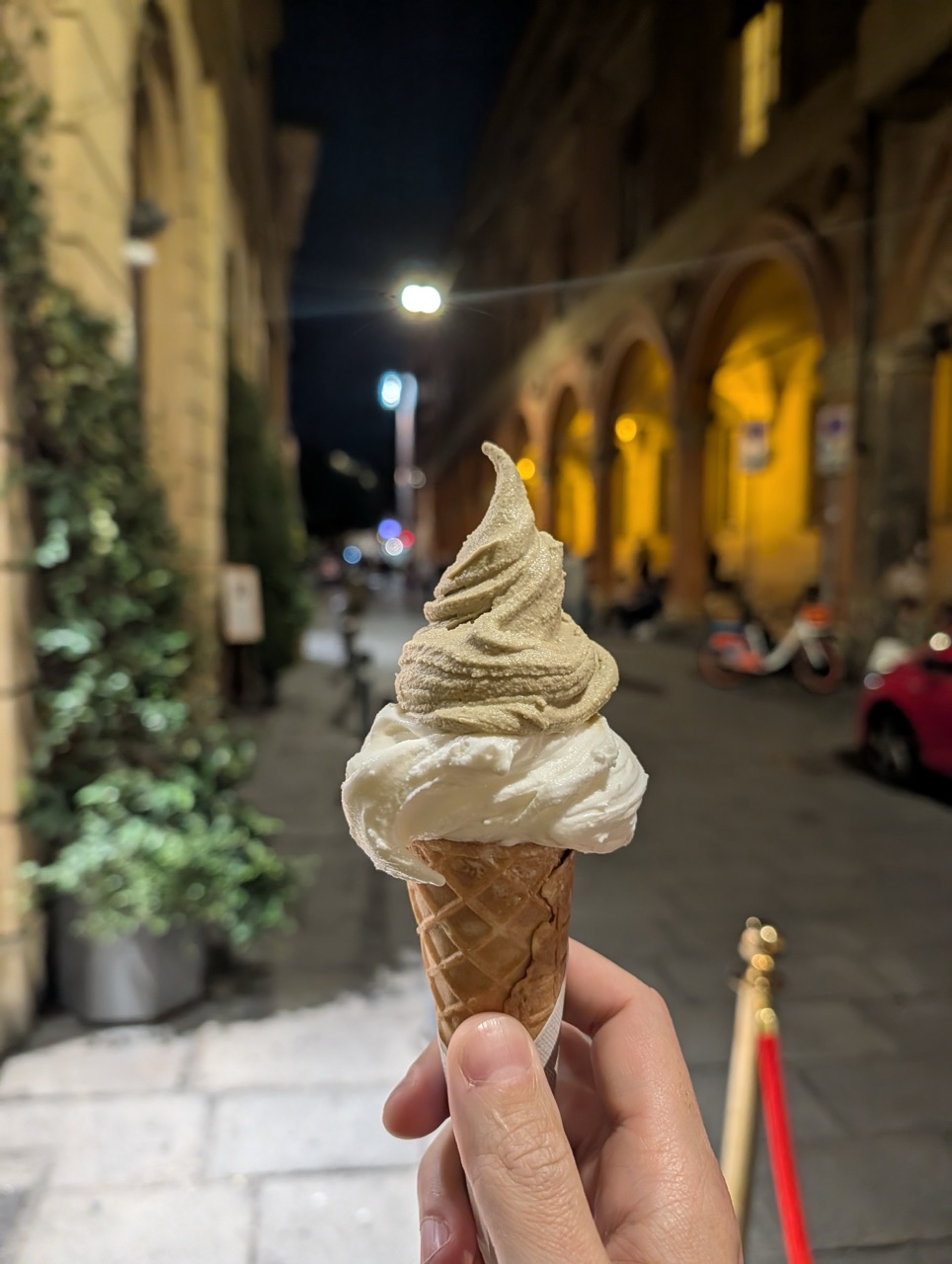 Recenzie Cameră Google Pixel 10 Pro XL: Magie Computațională? Mostre Foto Reale