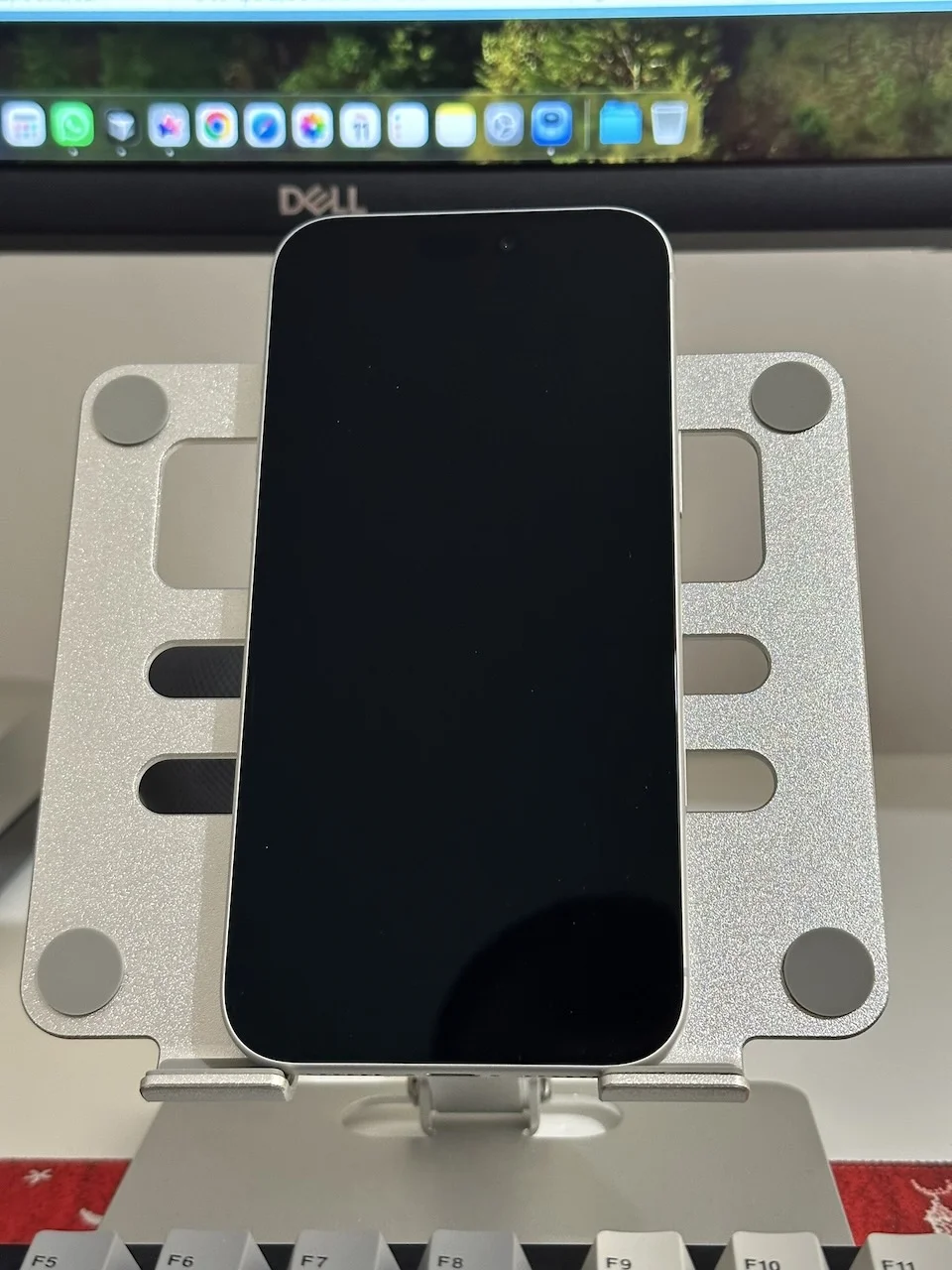 Image 2 for Ghid de Setare Inițială iPhone 17 Pro Max: Upgrade-ul de la iPhone 14 Pro Max la Era AI