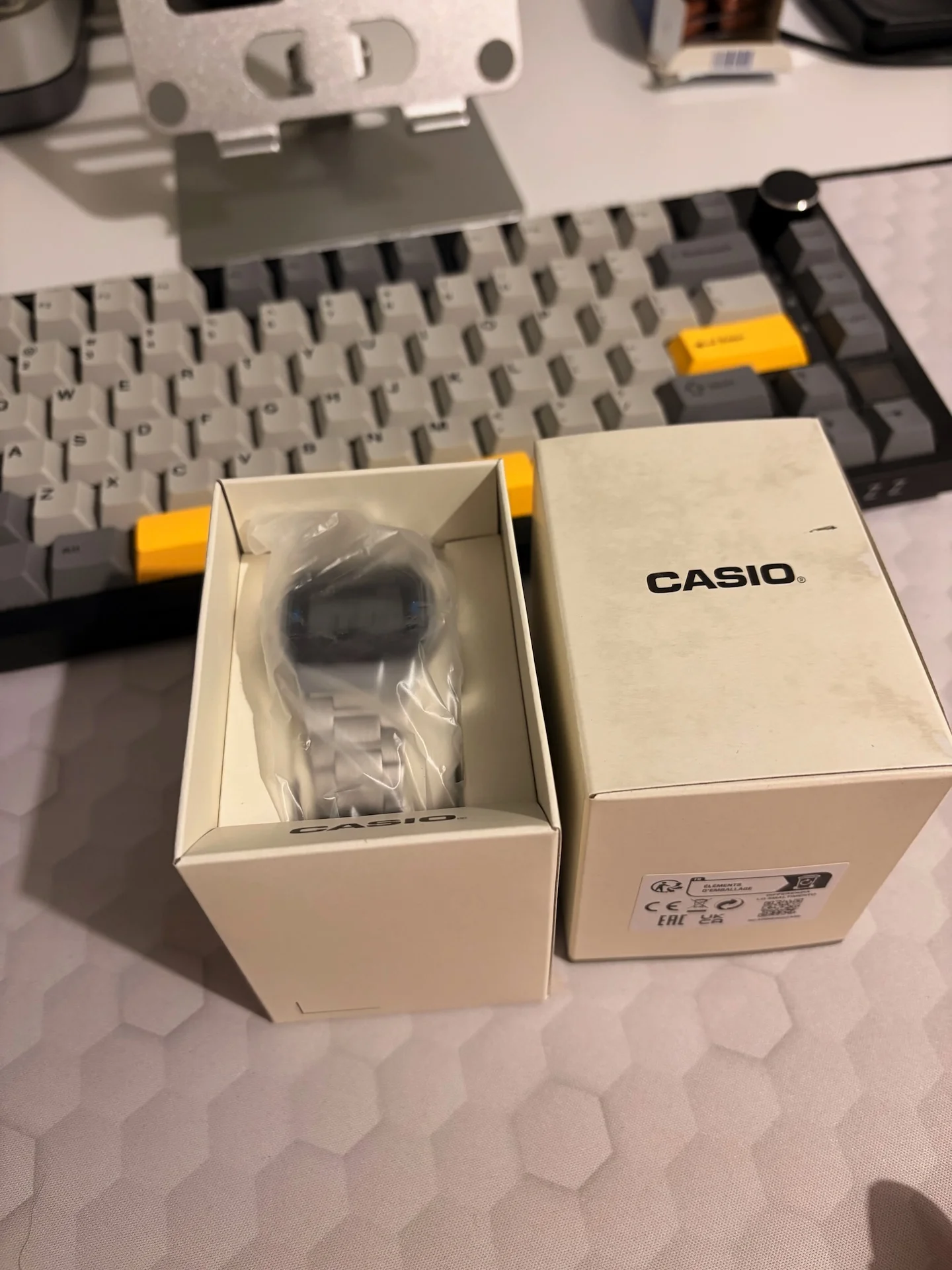 Image 2 for Casio A163W Vintage: De ce un ceas de 100 de lei merită locul lângă un iPhone 17 Pro Max