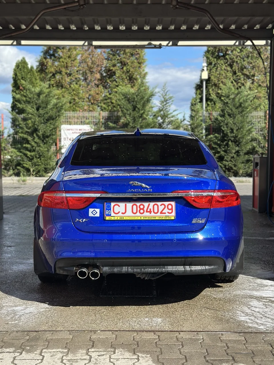 Cover image for Jaguar XF 2018 Portfolio: De ce am ales Anglia în detrimentul Germaniei (Jurnal de Bord)
