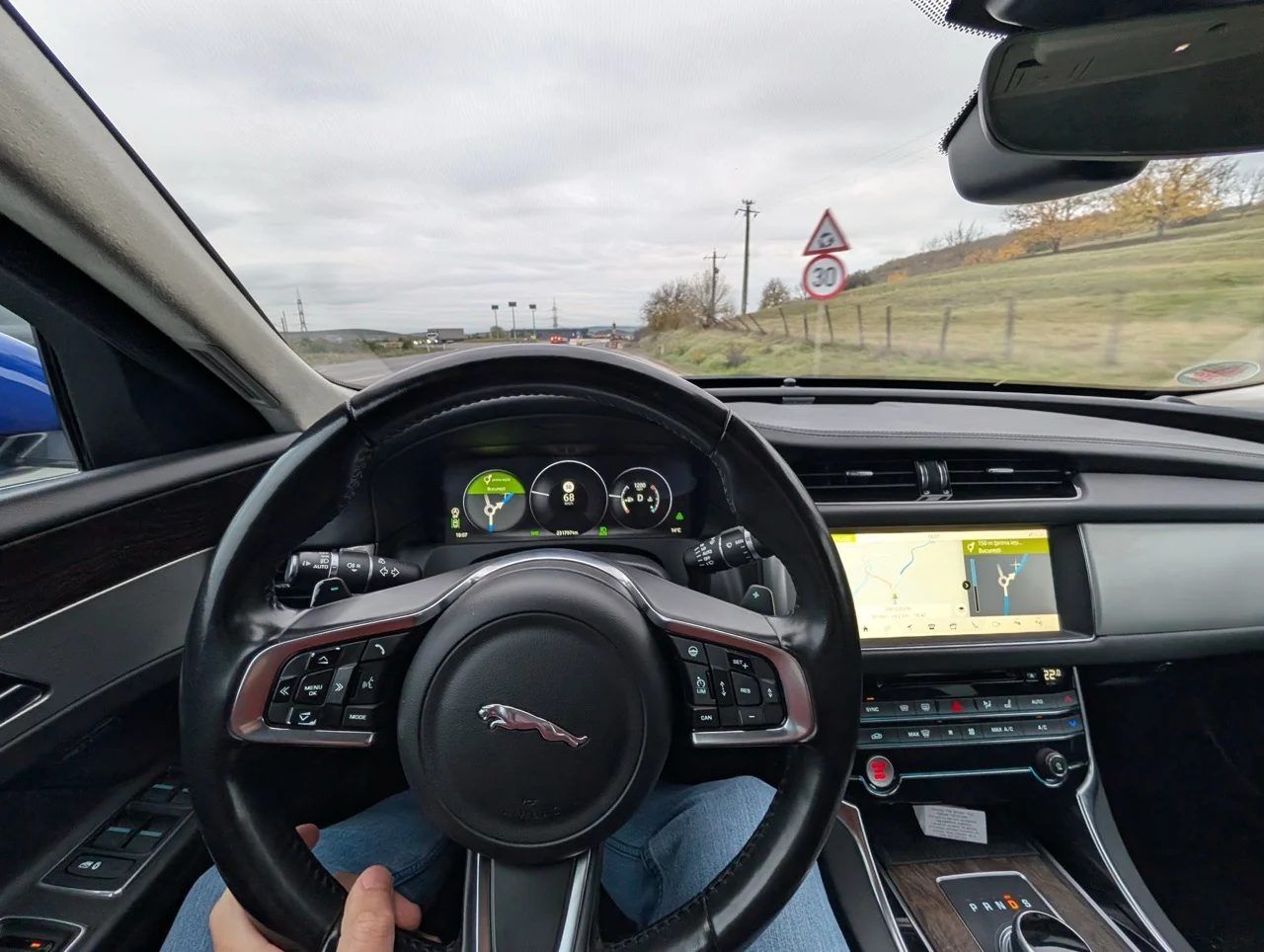 Image 12 for Jaguar XF 2018 Portfolio: De ce am ales Anglia în detrimentul Germaniei (Jurnal de Bord)