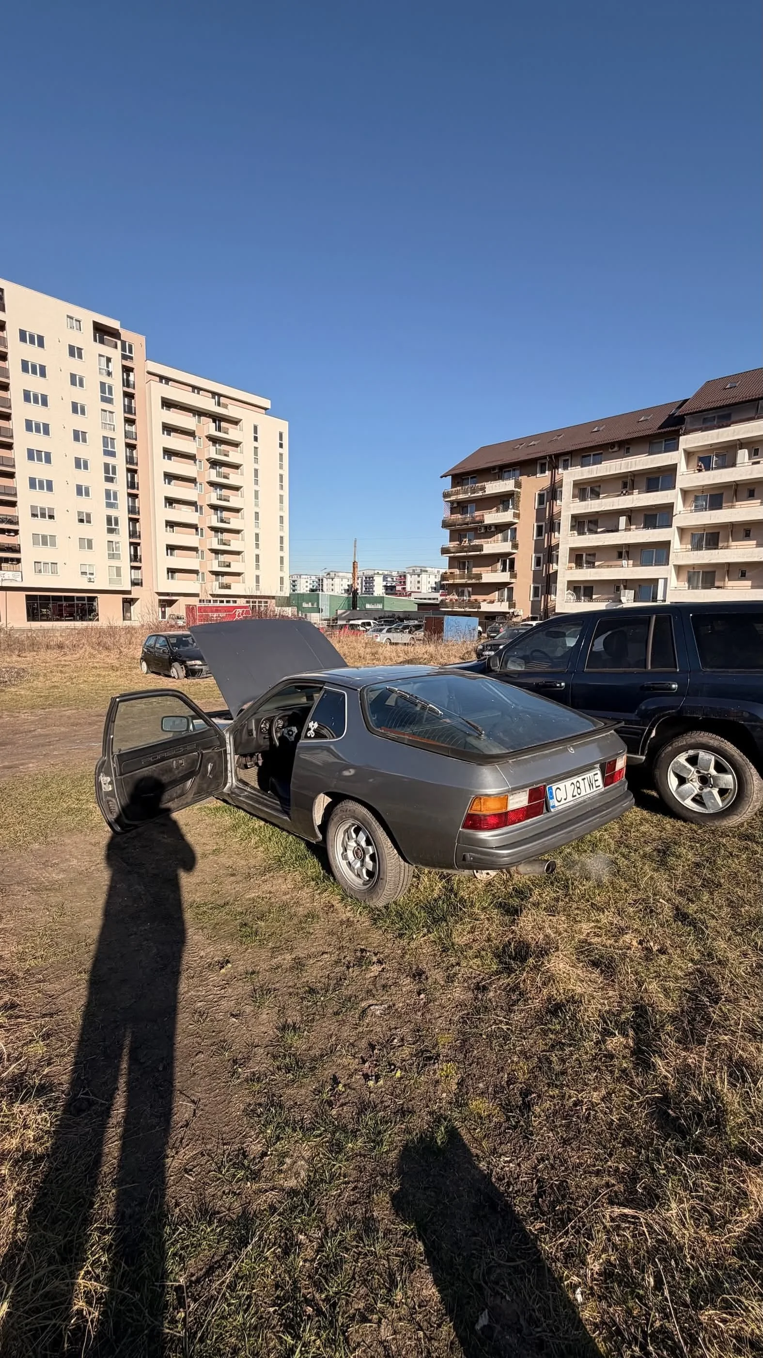 Porsche 924: O tură de iarnă și un Jump Starter salvator