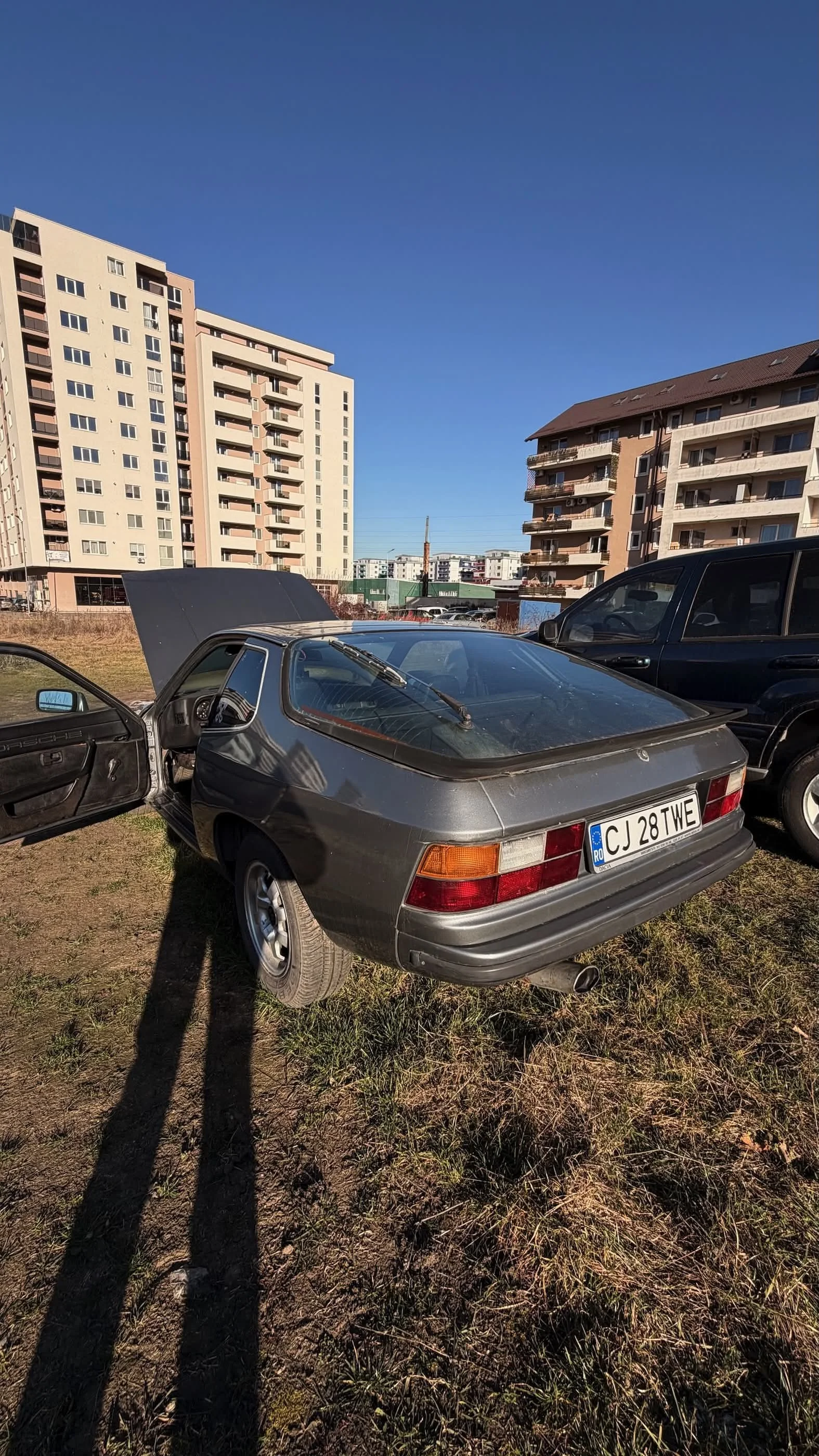 Image 2 for Porsche 924: O tură de iarnă și un Jump Starter salvator