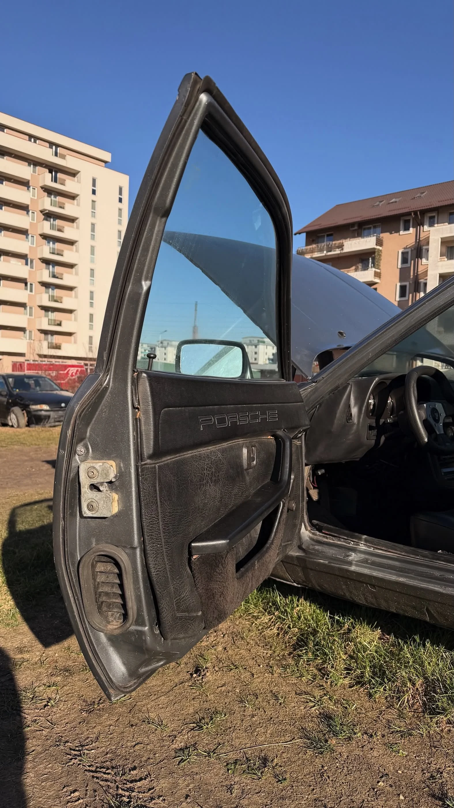 Image 10 for Porsche 924: O tură de iarnă și un Jump Starter salvator