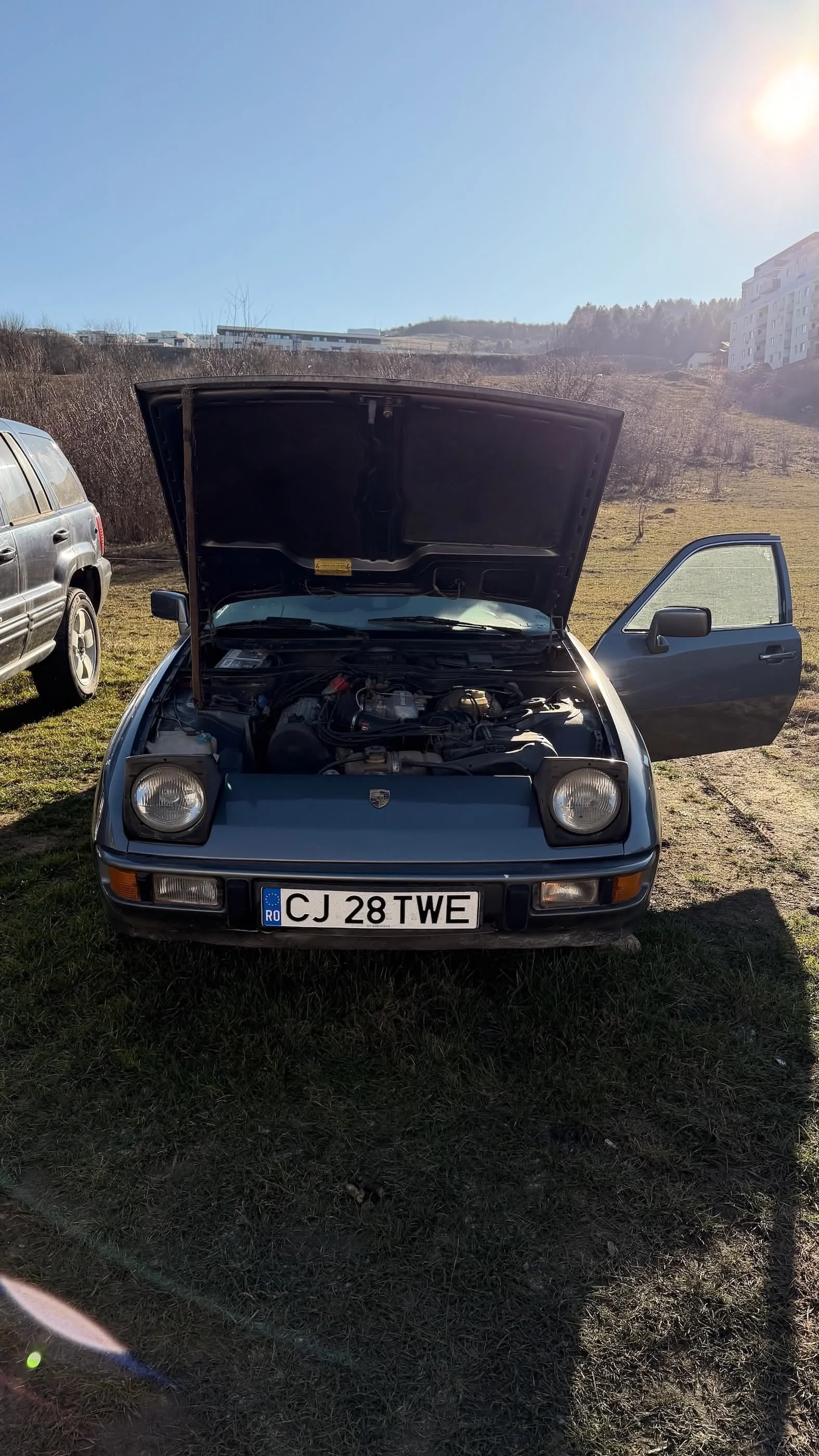 Image 17 for Porsche 924: O tură de iarnă și un Jump Starter salvator