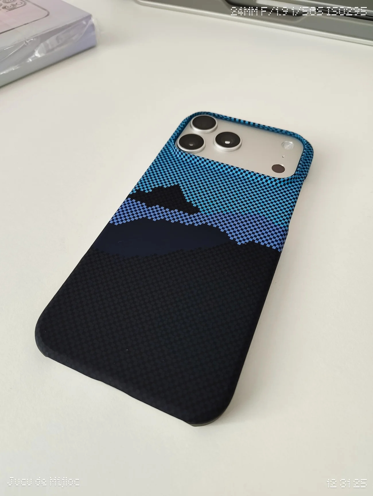 Image 6 for Huse iPhone 17 Pro Max de pe Temu: Woven vs. Carbon. Merită riscul?