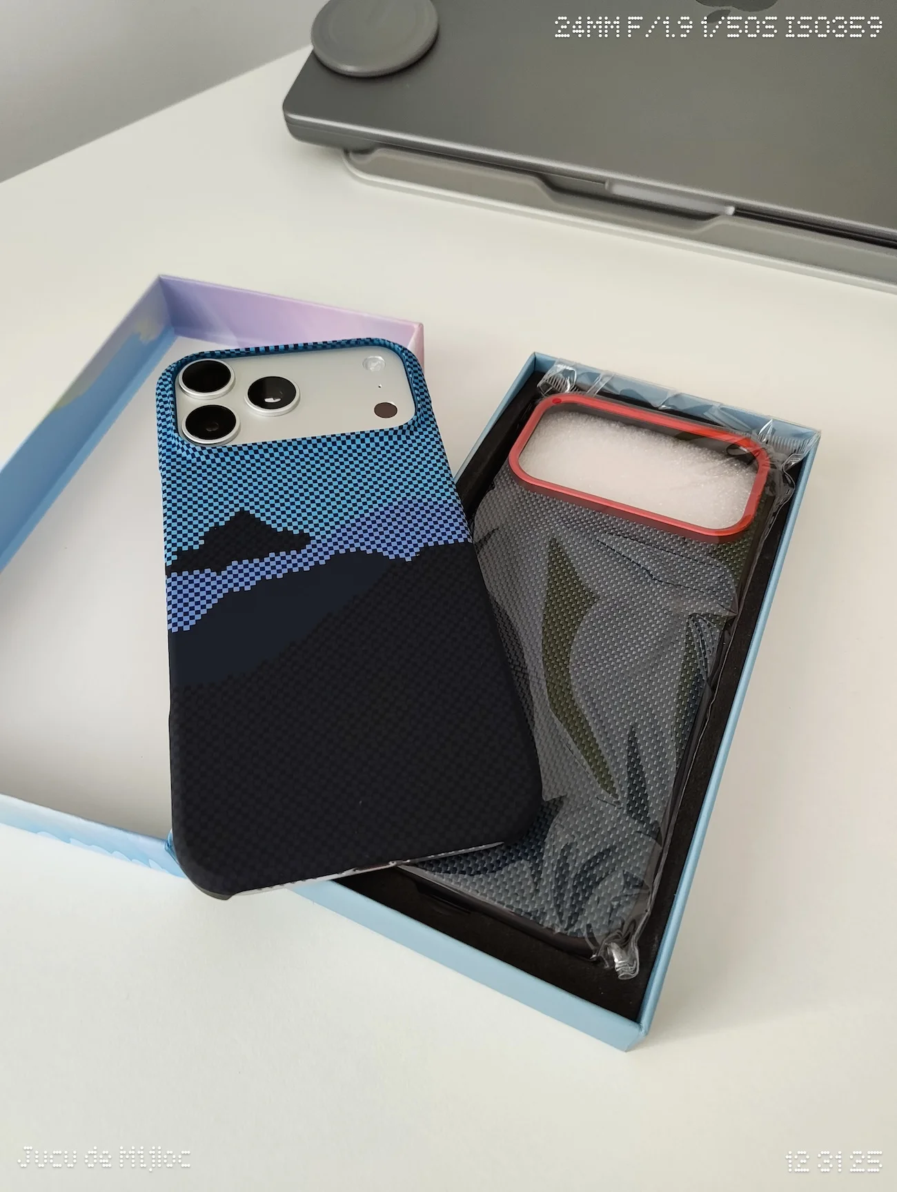 Image 9 for Huse iPhone 17 Pro Max de pe Temu: Woven vs. Carbon. Merită riscul?
