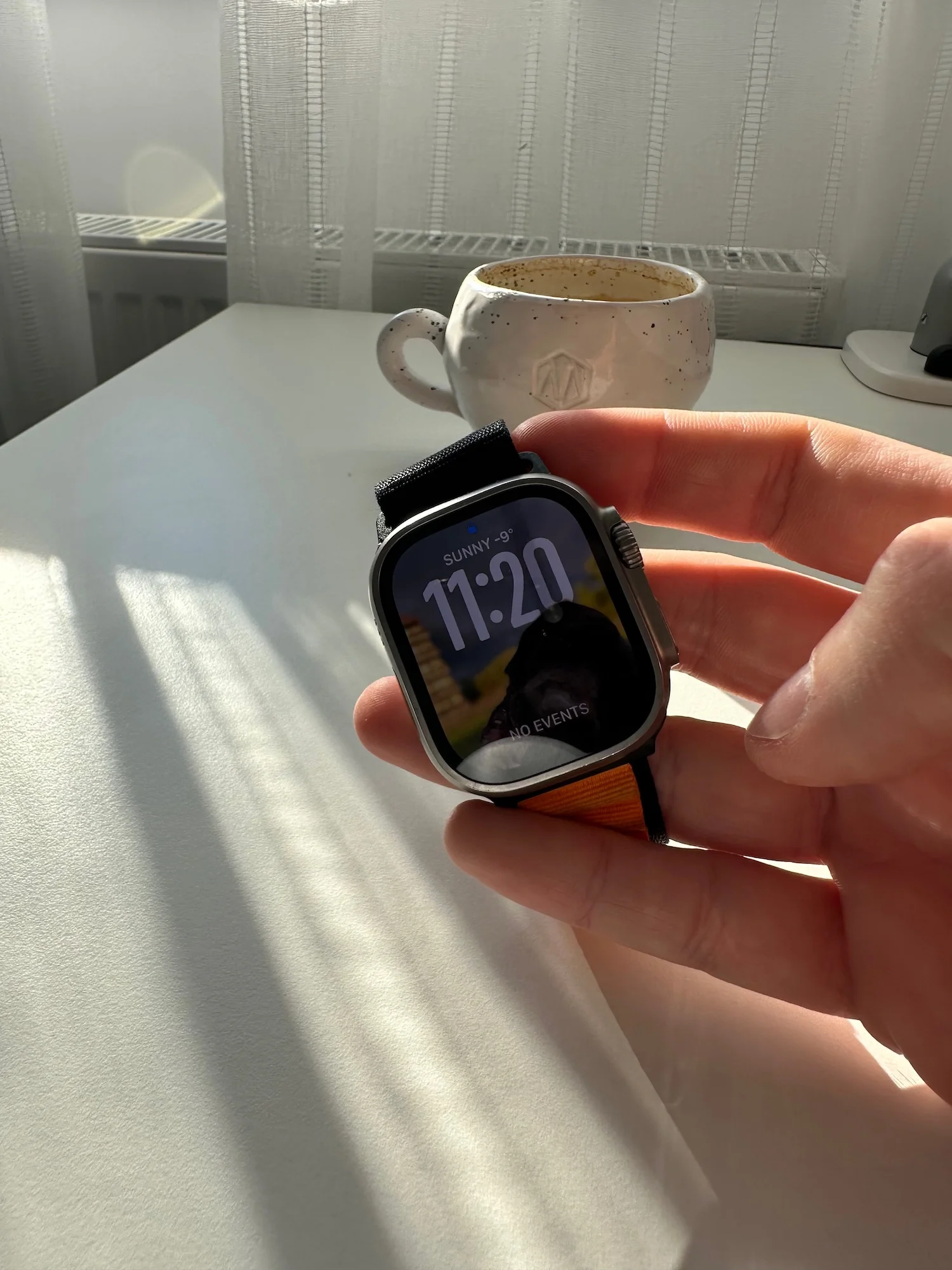 Image 6 for Review Apple Watch Ultra: Cum se ține "tancul" în 2026?