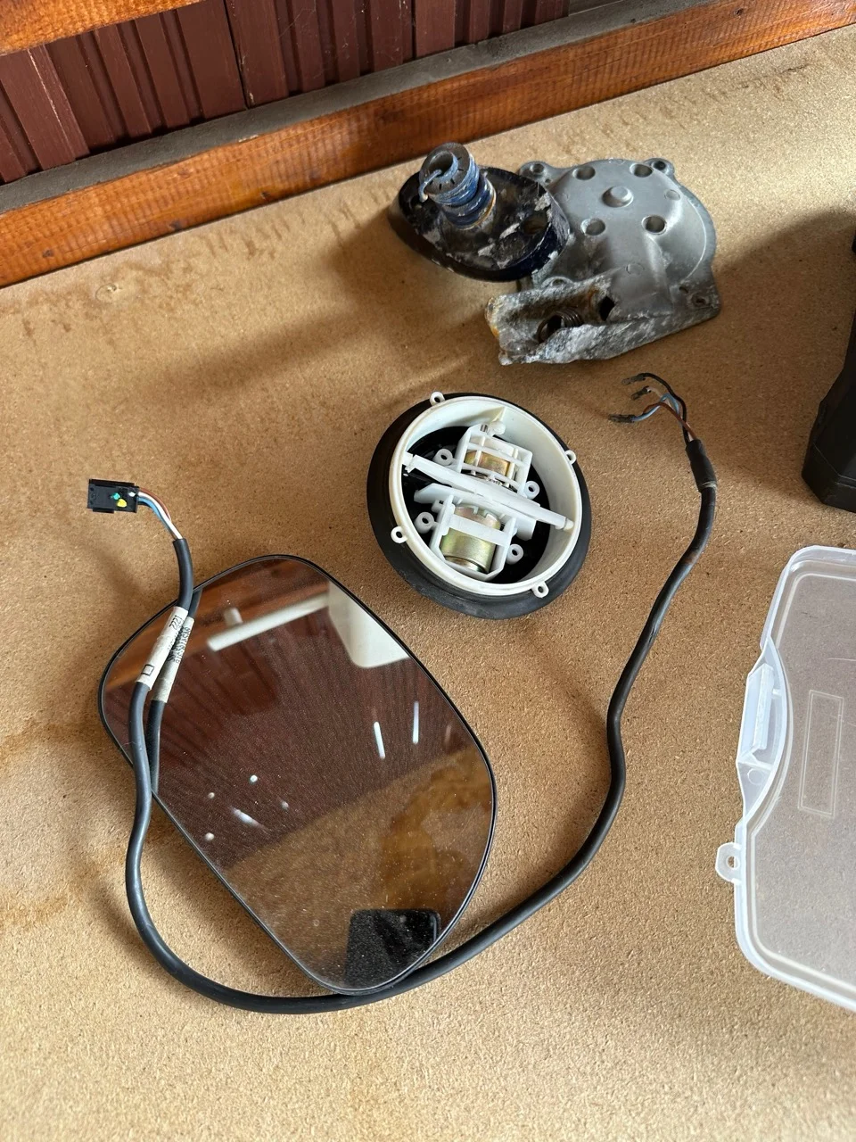Image 6 for Reparatie oglinzi BMW Z3: Merită kit-ul de pe AliExpress?